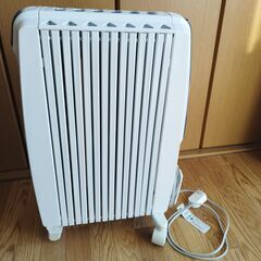 オイルヒーター　DeLonghi デロンギ TDDS0712BLの画像