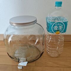 ドリンクサーバー　ガラス製　瓶　結婚式　イベントの画像