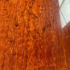 テーブル
の画像