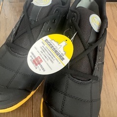新品安全靴の画像