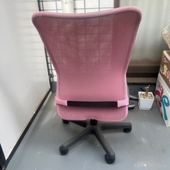 デスクチェアーの画像