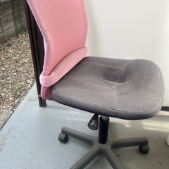 デスクチェアーの画像