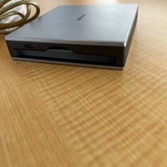 動作確認済み MOディスクドライブ フォーマット済ディスク6枚付きの画像