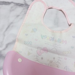 🌸キティー🌸お食事エプロン🌸ベビー🌸の画像