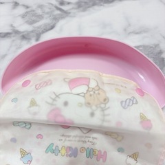 🌸キティー🌸お食事エプロン🌸ベビー🌸の画像