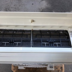 Panasonic 6〜8畳 2.2kWルームエアコン CS-229CFR-W 2019年製の画像