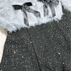 GRLセーターとスカートの画像