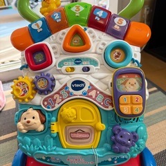 いたずら1歳やりたい放題＆バイリンガルアクティブウォーカー トの画像