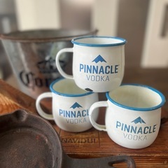 レアキャンプレトロホーローマグカップの画像