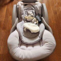 ゆらリズムオート　ハイローチェア　ペールグレーの画像