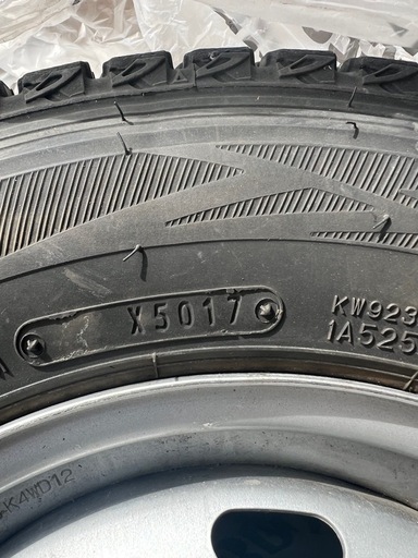 スタッドレス　
ダンロップウインターマックス