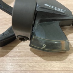 ⭕️ 自転車　シフター　変速　シマノ　アルタス　　9速  SL-M 2010の画像