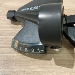 ⭕️ 自転車　シフター　変速　シマノ　アルタス　　9速  SL-M 2010の画像