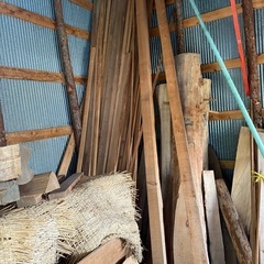 テーブルや薪にいかがですか？の画像