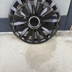 14インチホイールキャップの画像