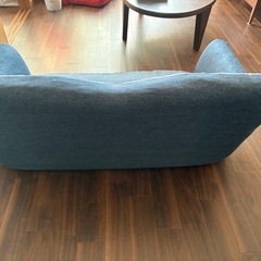 コンパクトなソファの画像