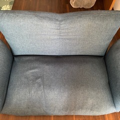 コンパクトなソファの画像