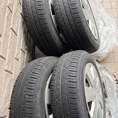 日産　ノート　タイヤの画像