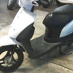 SUZUKI レッツ 白 エンジン始動動画 自賠責保険で乗れます 半額配送キャンペーン 期間限定 現状渡し諸経費￥0- 横浜 P-Yardの画像