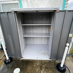 イナバ物置の画像