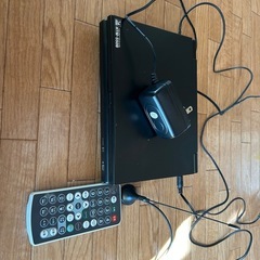 ポーダブルTV、DVD機能、リモコン付きの画像