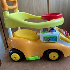 アンパンマンカーの画像