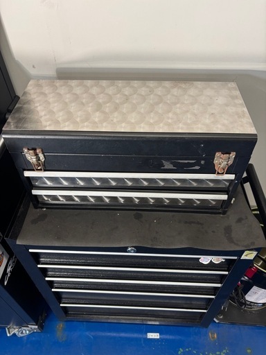 キャディーボックス　ツールキャビン　キャビネット