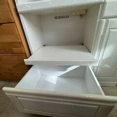 J3254　【リユースのサカイ柏店】　　三幸ジャパン　食器棚　ホワイトの画像