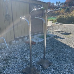 スチール物干し台　屋外保管のためキズ汚れありの画像