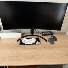 オフィスデスクの画像