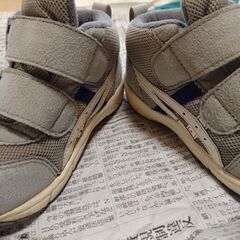 ［15cm］asics スニーカーの画像