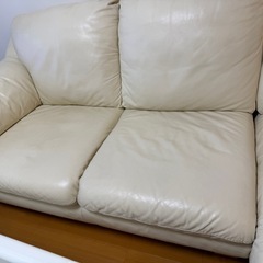 サコモディ本革ソファの画像