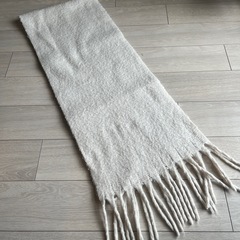 INGNIフリンジボリュームストールの画像