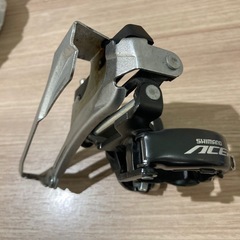 ⭕️ 自転車　シマノ　アセラ　フロントディレイラー　FD-T3000の画像