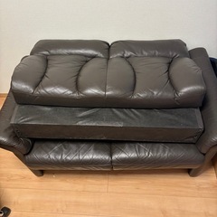 ニトリ　本革　2人掛けソファの画像