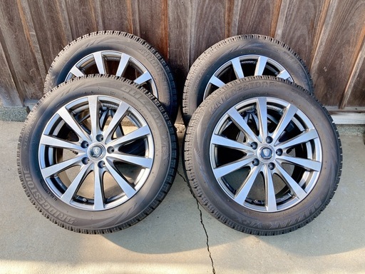 一旦停止MANARAY SPORT 17インチ 215/55R17 18年 スタッドレス 4本セット