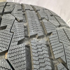 スタッドレスタイヤ　 205/60R16 　の画像