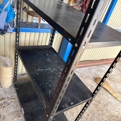 黒のスチール製ラク4段1点の画像