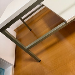 ニトリ　ガラステーブルの画像