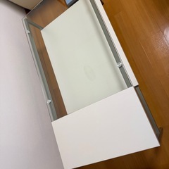 ニトリ　ガラステーブルの画像