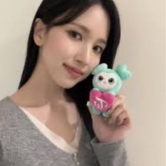 TWICE ミナ のびふにゃBIGぬいぐるみ タグ付 美品の画像