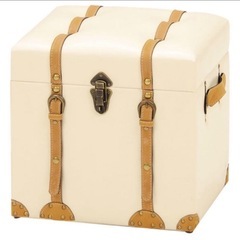 トランク風スツール アイボリー 40センチ幅の画像