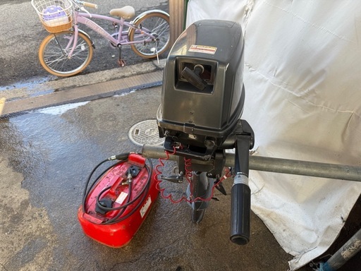 スズキ　船外機　8馬力 ＤＴ８