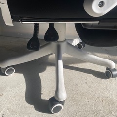 エルゴノミックゲーミングチェアの画像