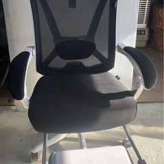 エルゴノミックゲーミングチェアの画像