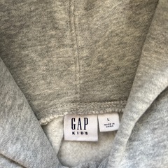 キッズ　GAP パーカー　サイズL　トレーナー　の画像