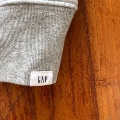 キッズ　GAP パーカー　サイズL　トレーナー　の画像