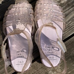16センチ　サンダル
の画像