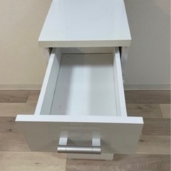 スリム収納棚　隙間収納の画像