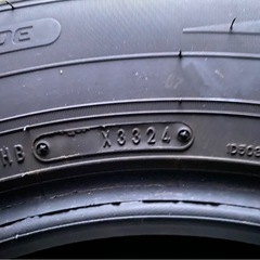 夏 タイヤの画像